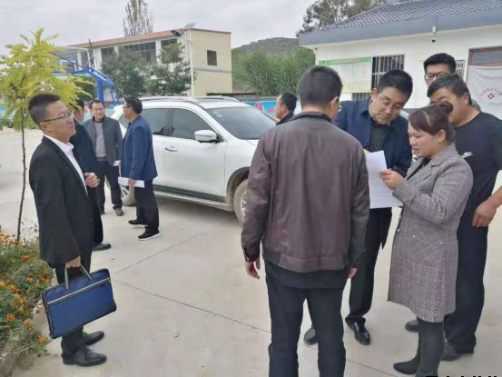 平?jīng)鲢垂鹃_展“踐行初心使命，助推脫貧攻堅(jiān)”主題黨日活動(dòng)(圖3)