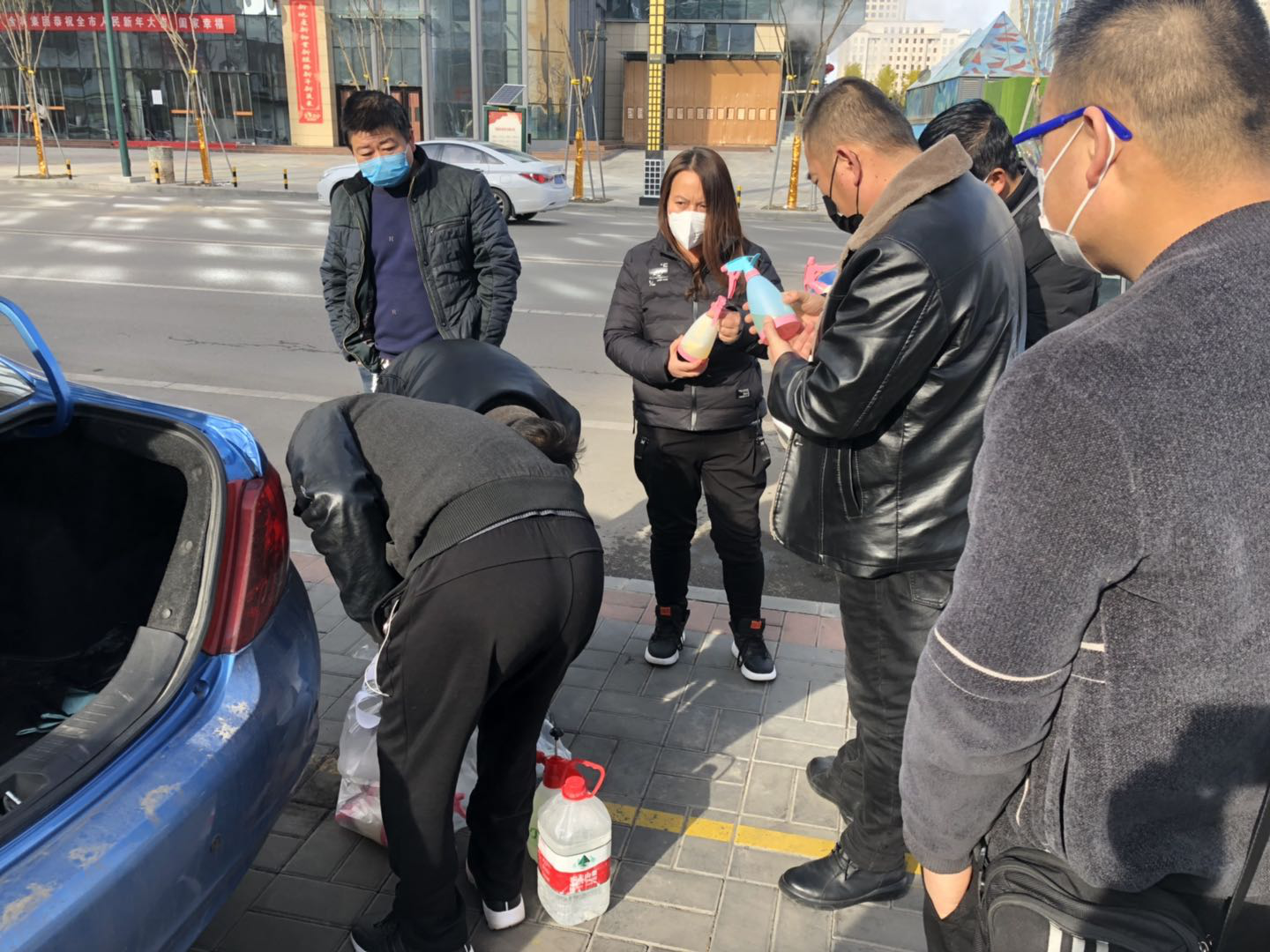 平?jīng)鲢葱履茉闯鲎馄囉邢挢?zé)任公司召開疫情防控工作部署安排會(huì)(圖3) 平?jīng)鲢葱履茉闯鲎馄囉邢挢?zé)任公司召開疫情防控工作部署安排會(huì)(圖3)