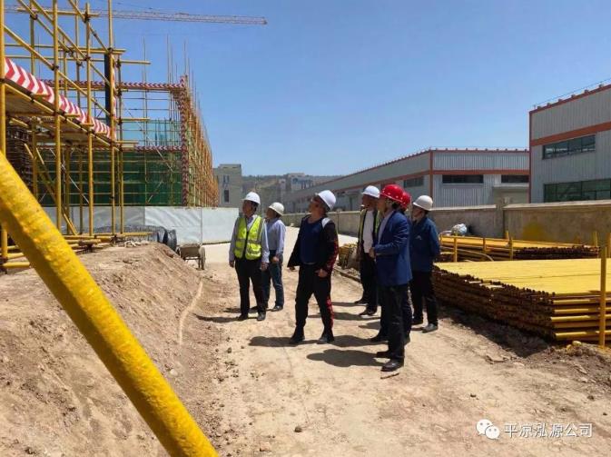 市工程質量服務中心對中小企業(yè)孵化基地項目(三期)A區(qū)進行專項檢查(圖2) 市工程質量服務中心對中小企業(yè)孵化基地項目(三期)A區(qū)進行專項檢查(圖2)