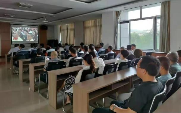 泓源公司集中收看慶祝中國共產(chǎn)黨成立100周年大會實況(圖5) 泓源公司集中收看慶祝中國共產(chǎn)黨成立100周年大會實況(圖5)