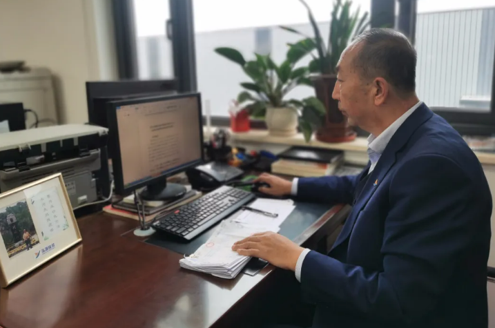 泓源公司召開(kāi)2021年度“泓源榜樣”表彰會(huì)議(圖7) 泓源公司召開(kāi)2021年度“泓源榜樣”表彰會(huì)議(圖7)