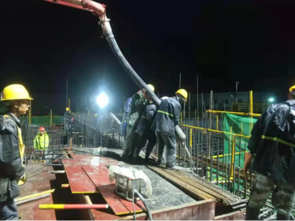 腳踏實(shí)地抓項(xiàng)目 擔(dān)當(dāng)奉獻(xiàn)保民生 ——市產(chǎn)投集團(tuán)“學(xué)黨史、辦實(shí)事、保民生” 穩(wěn)步推進(jìn)重大項(xiàng)目建設(shè)(圖2)