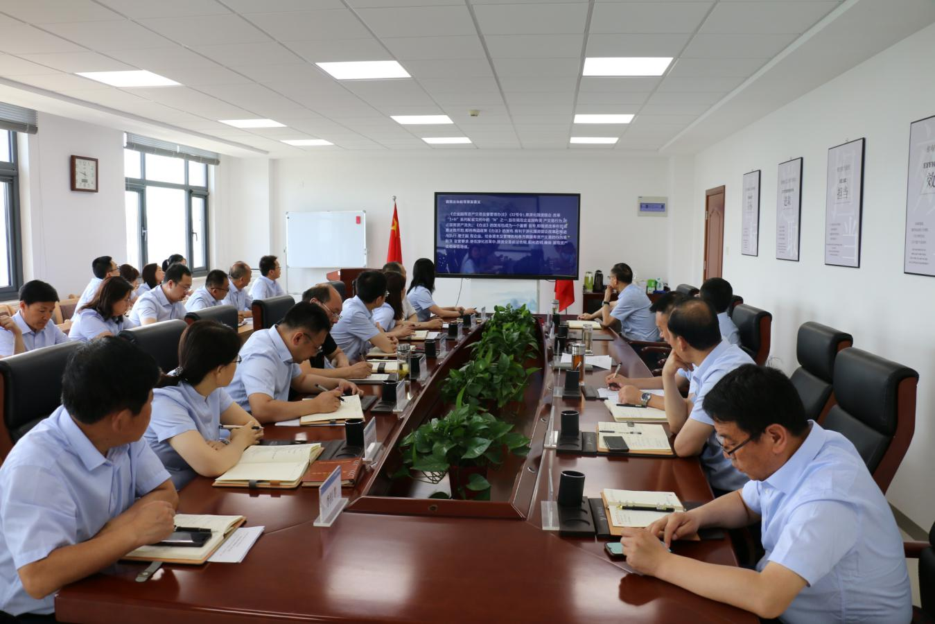 市產(chǎn)投集團召開黨委理論中心組集體學(xué)習(xí)研討會議(圖2) 市產(chǎn)投集團召開黨委理論中心組集體學(xué)習(xí)研討會議(圖2)